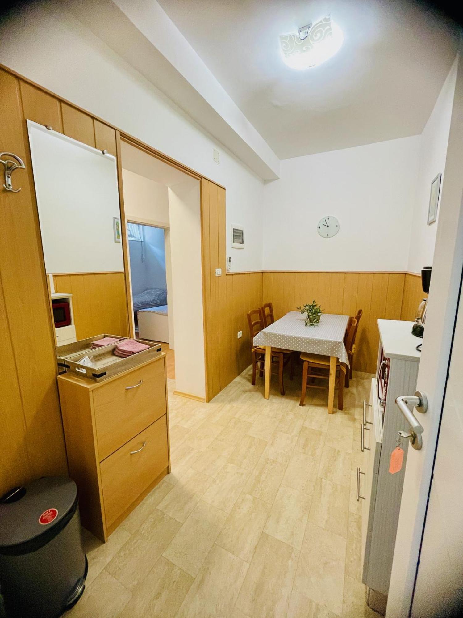 Viler Apartments 伊佐拉 外观 照片